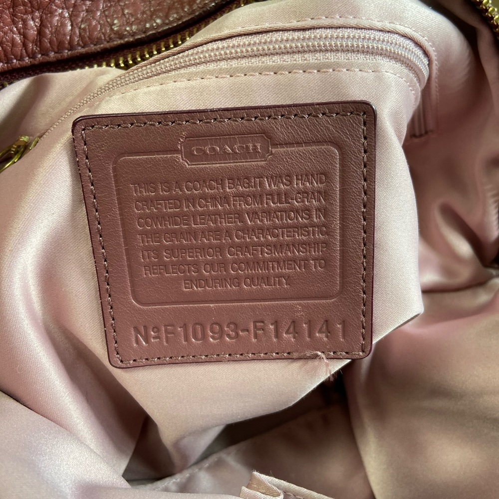 Coach Shoulder Bag - Picture 5 of 7